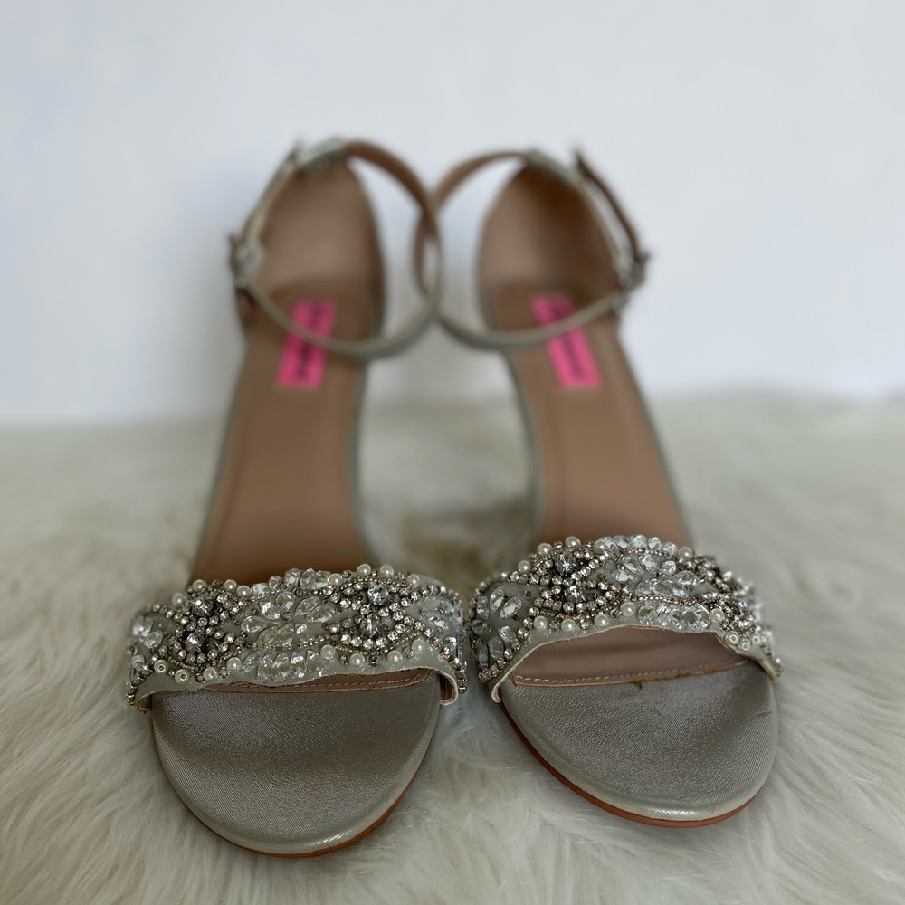 Betsy Johnson Silver & beaded heels / Size 10